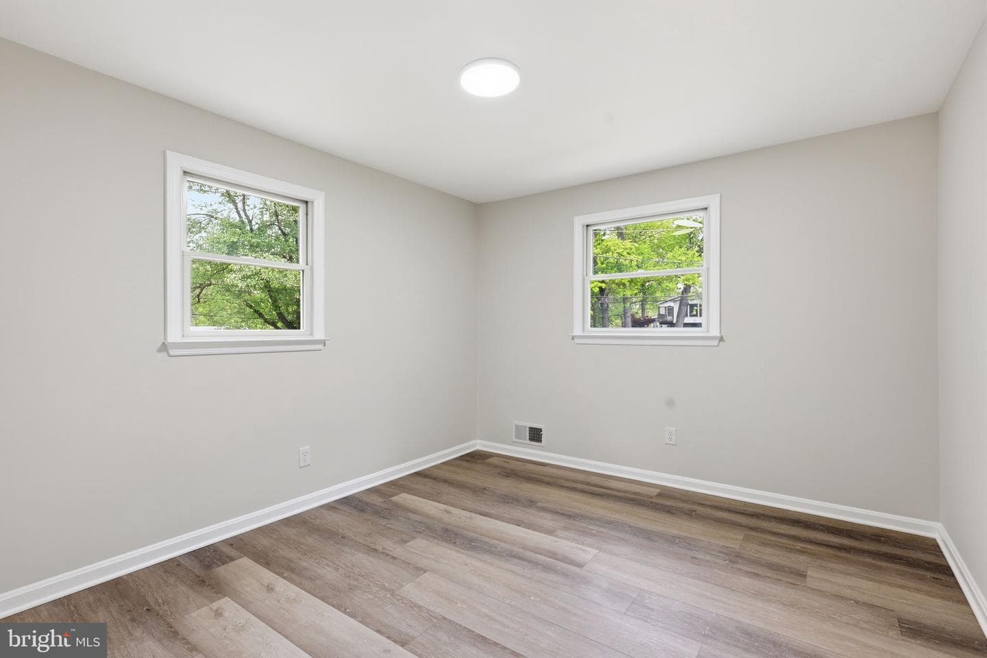 11000 Conti Place photo 19