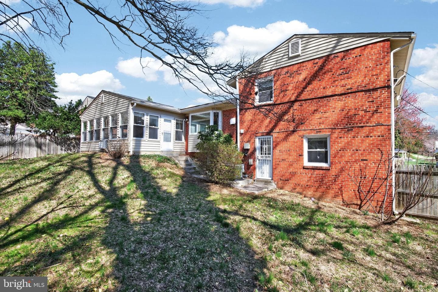 11004 Oakwood Street photo 32