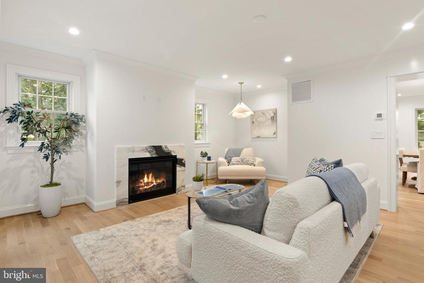 5522 Lincoln Street photo 17