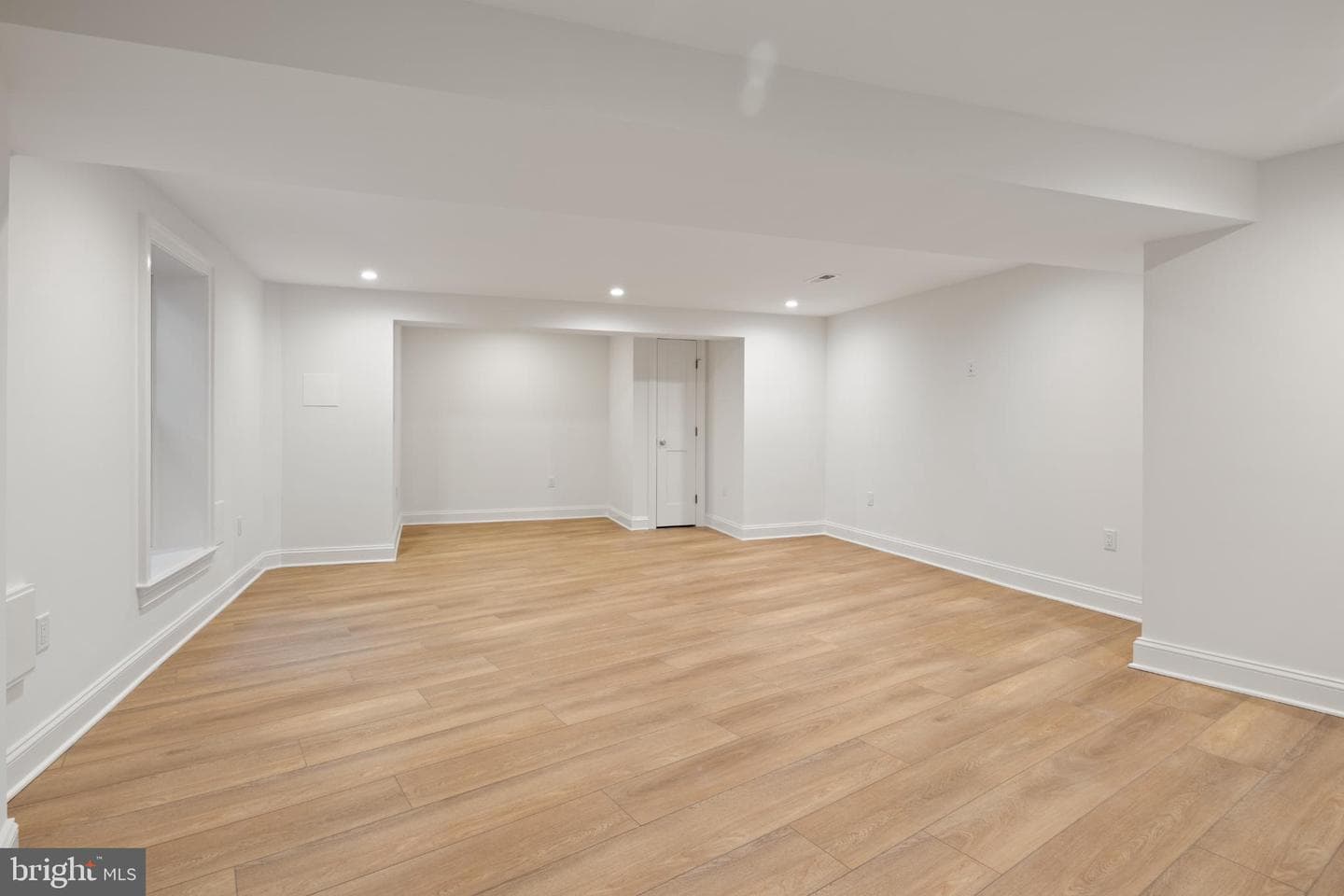 5522 Lincoln Street photo 57