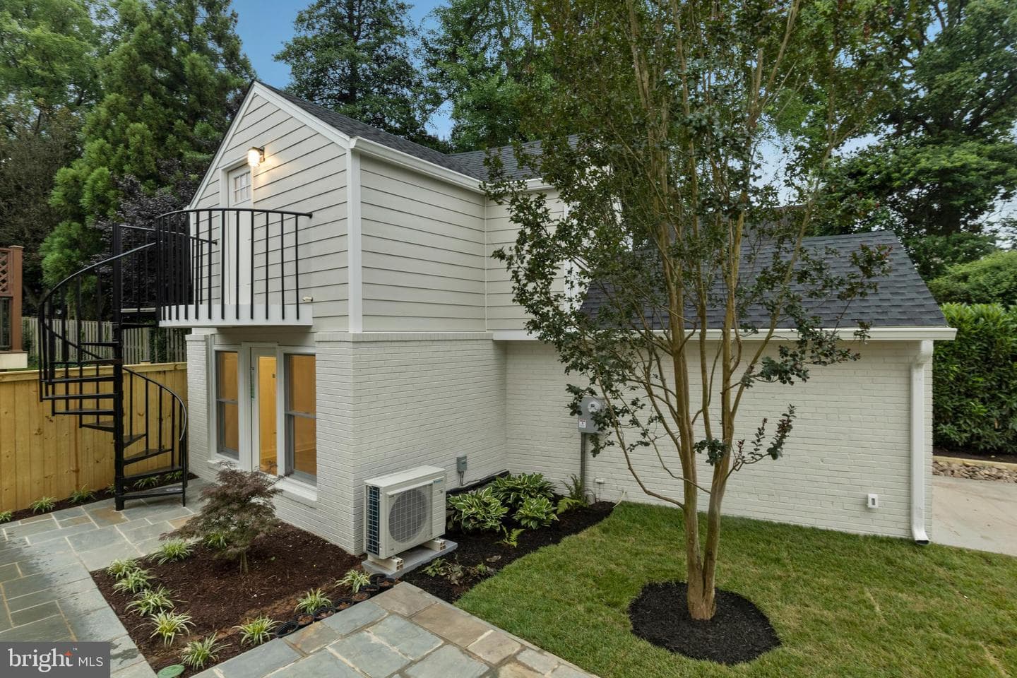 5522 Lincoln Street photo 73