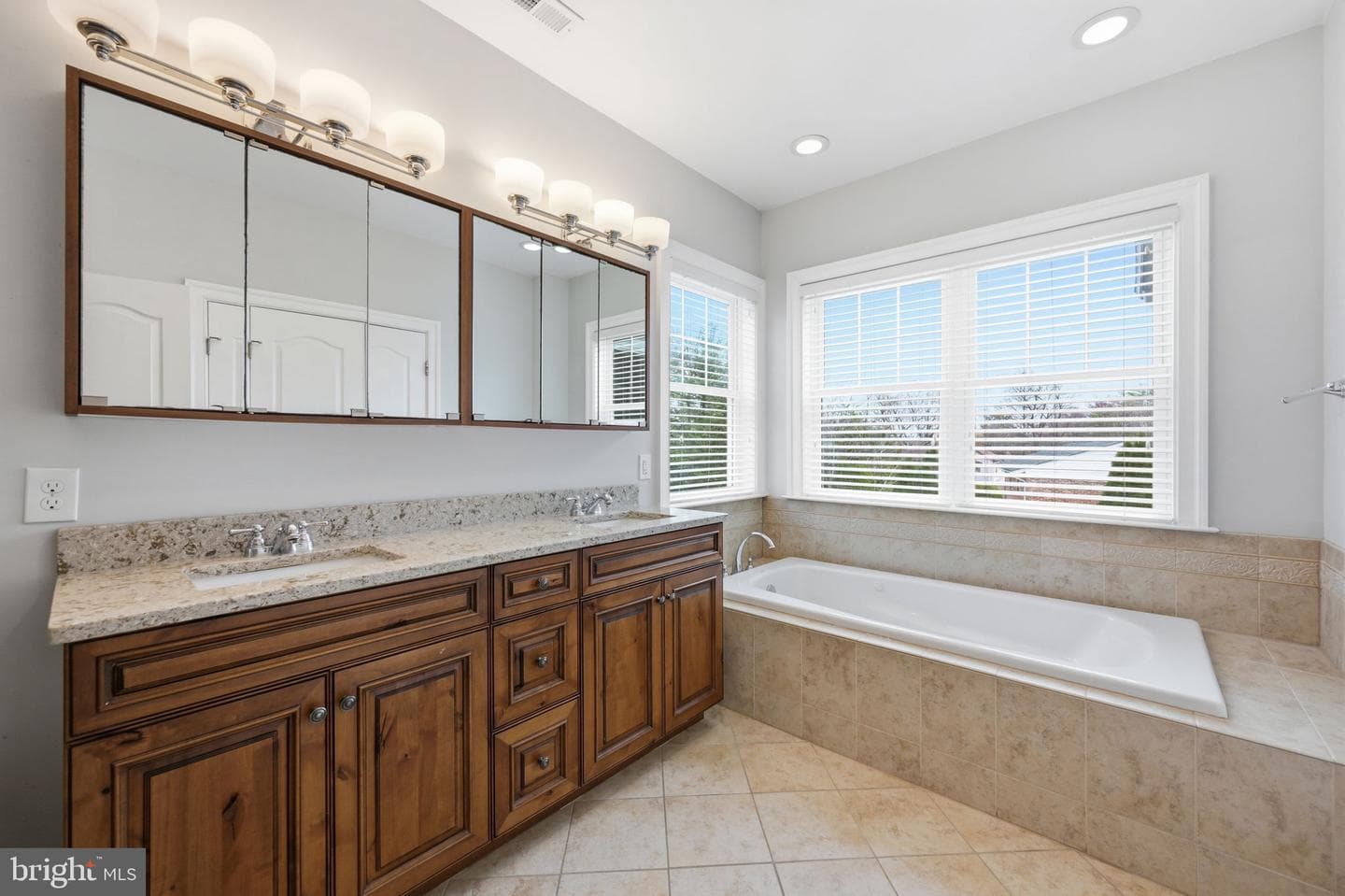 9705 Montauk Avenue photo 28
