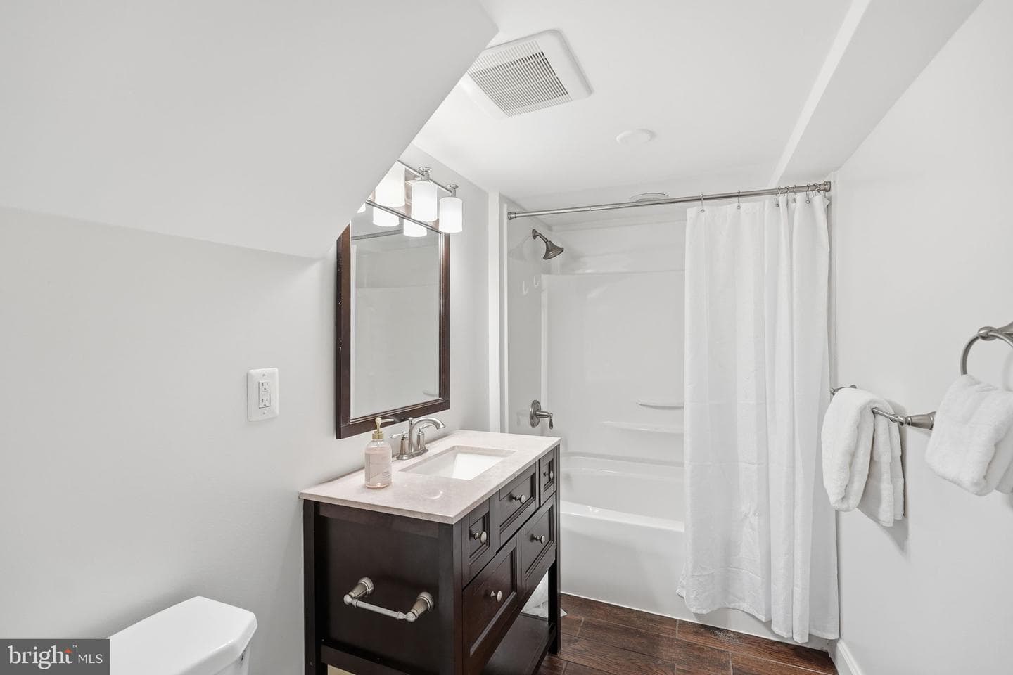 4421 Jupiter Street photo 26