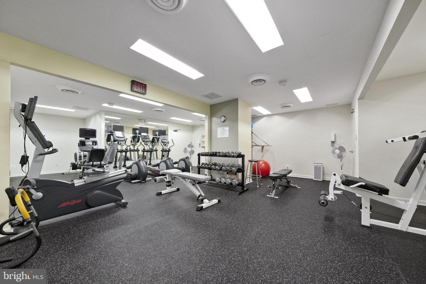 4620 N Park Avenue #611e photo 16