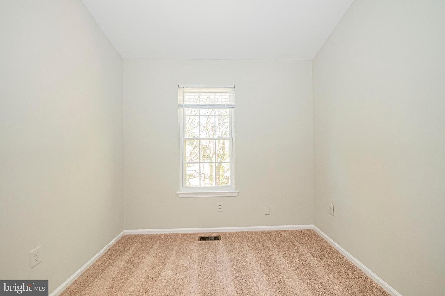 7721 Majestic Way photo 29