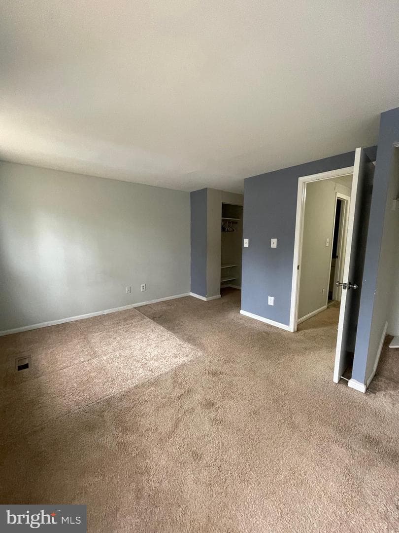 20503 Strath Haven Drive photo 13