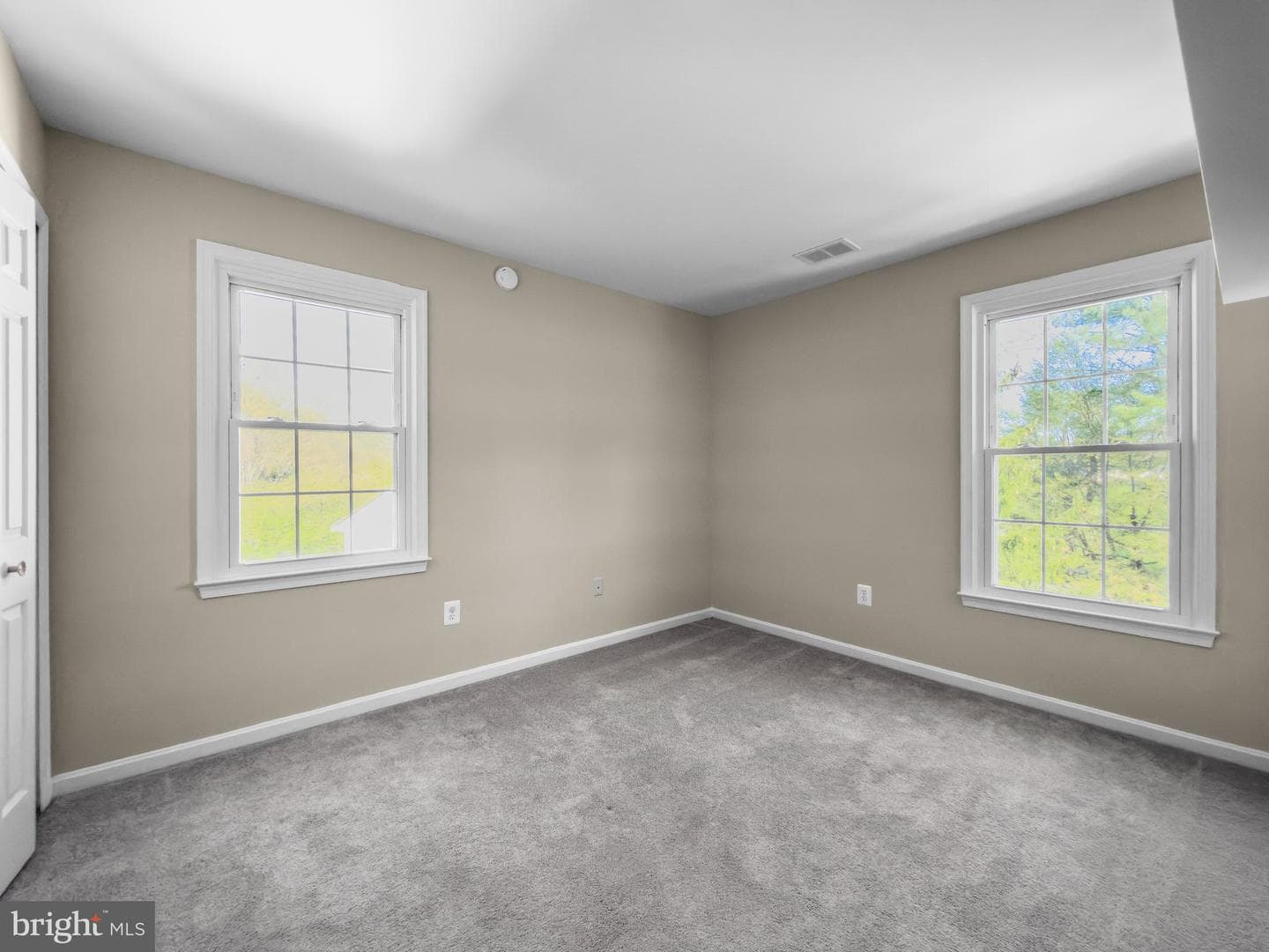 700 Beacon Hill Terrace photo 44