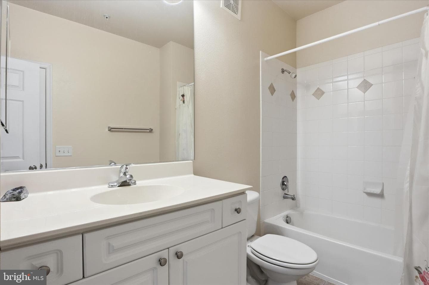 501 Hungerford Drive #338 photo 21