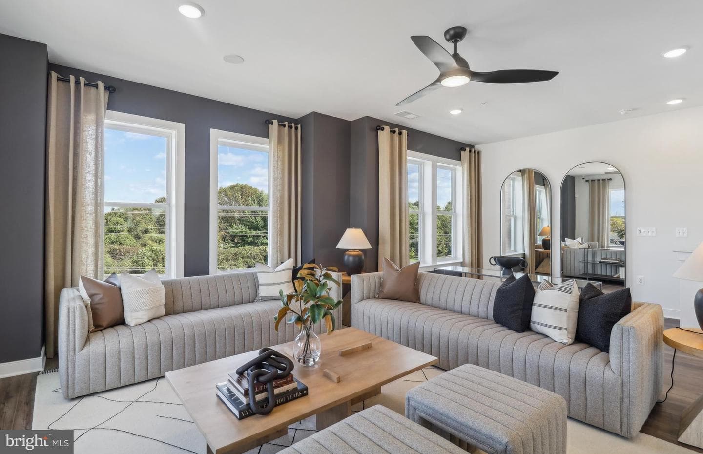 16146 Frederick Road photo 3
