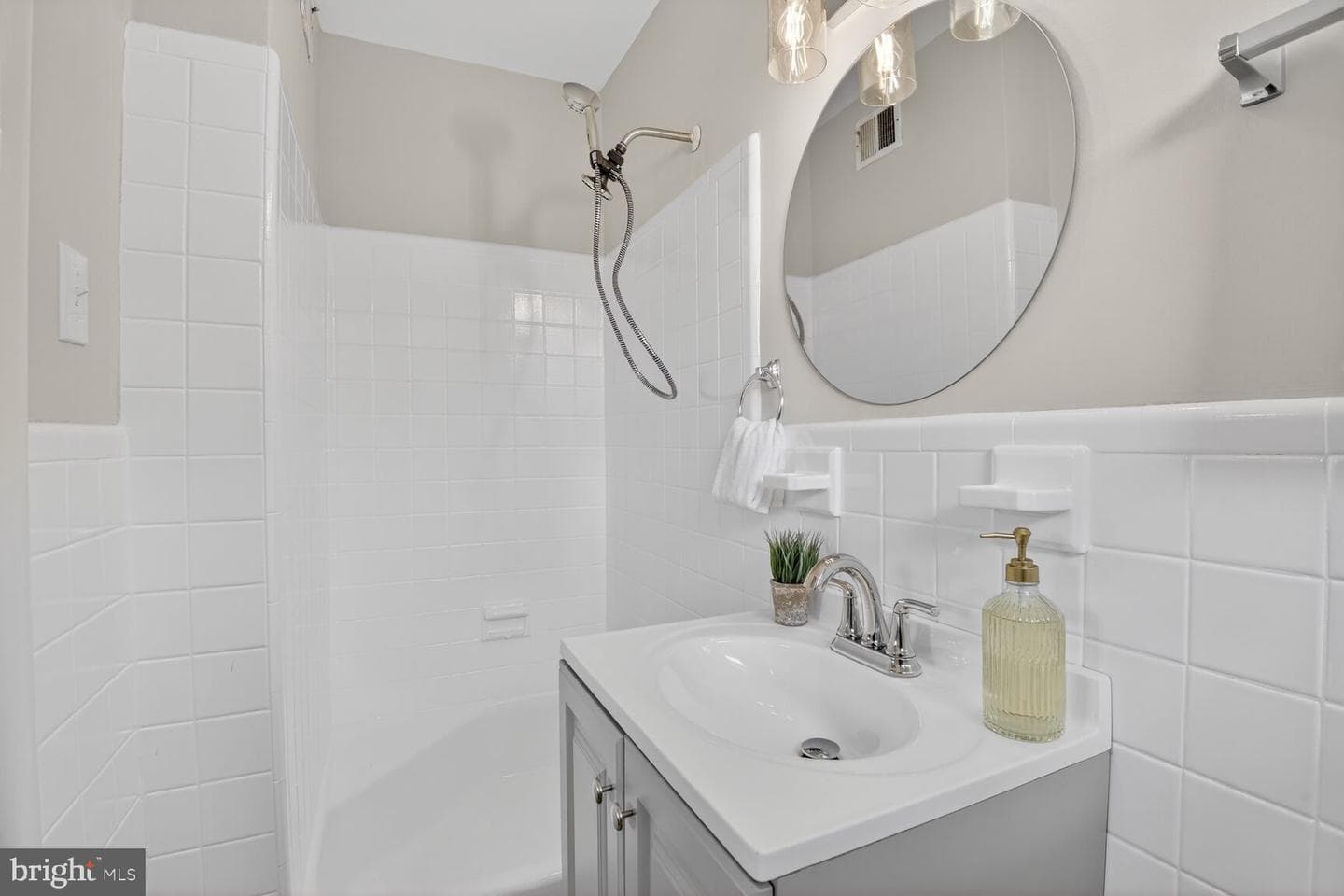 5363 Pooks Hill Road photo 18