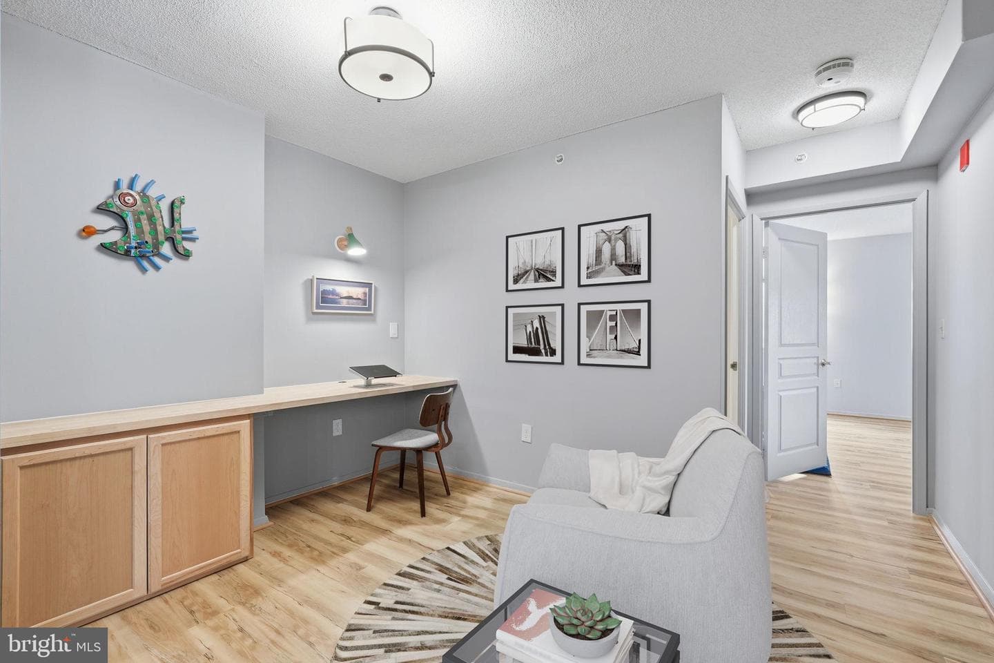 7111 Woodmont Avenue #518 photo 5