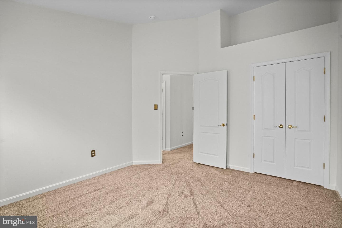 2028 Ashleigh Woods Court photo 28