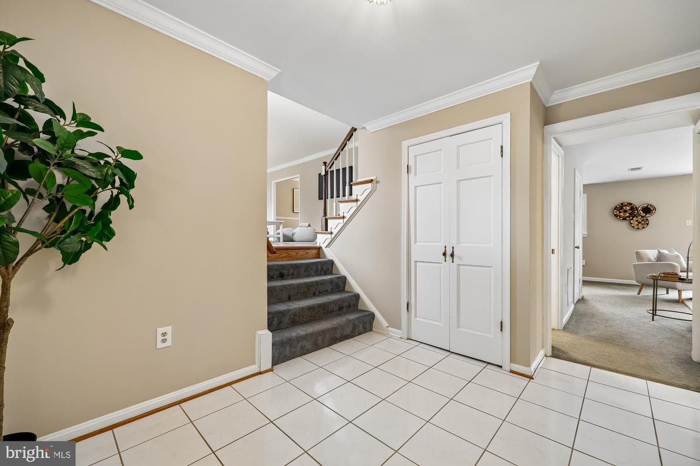 14311 Arctic Avenue photo 2