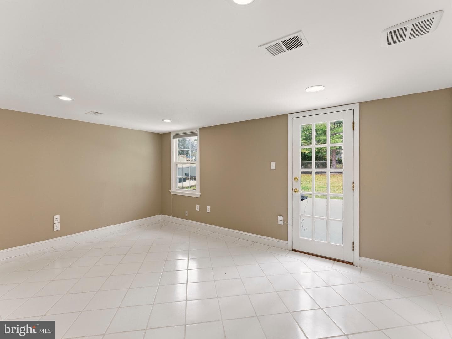 13744 Lockdale Road photo 16
