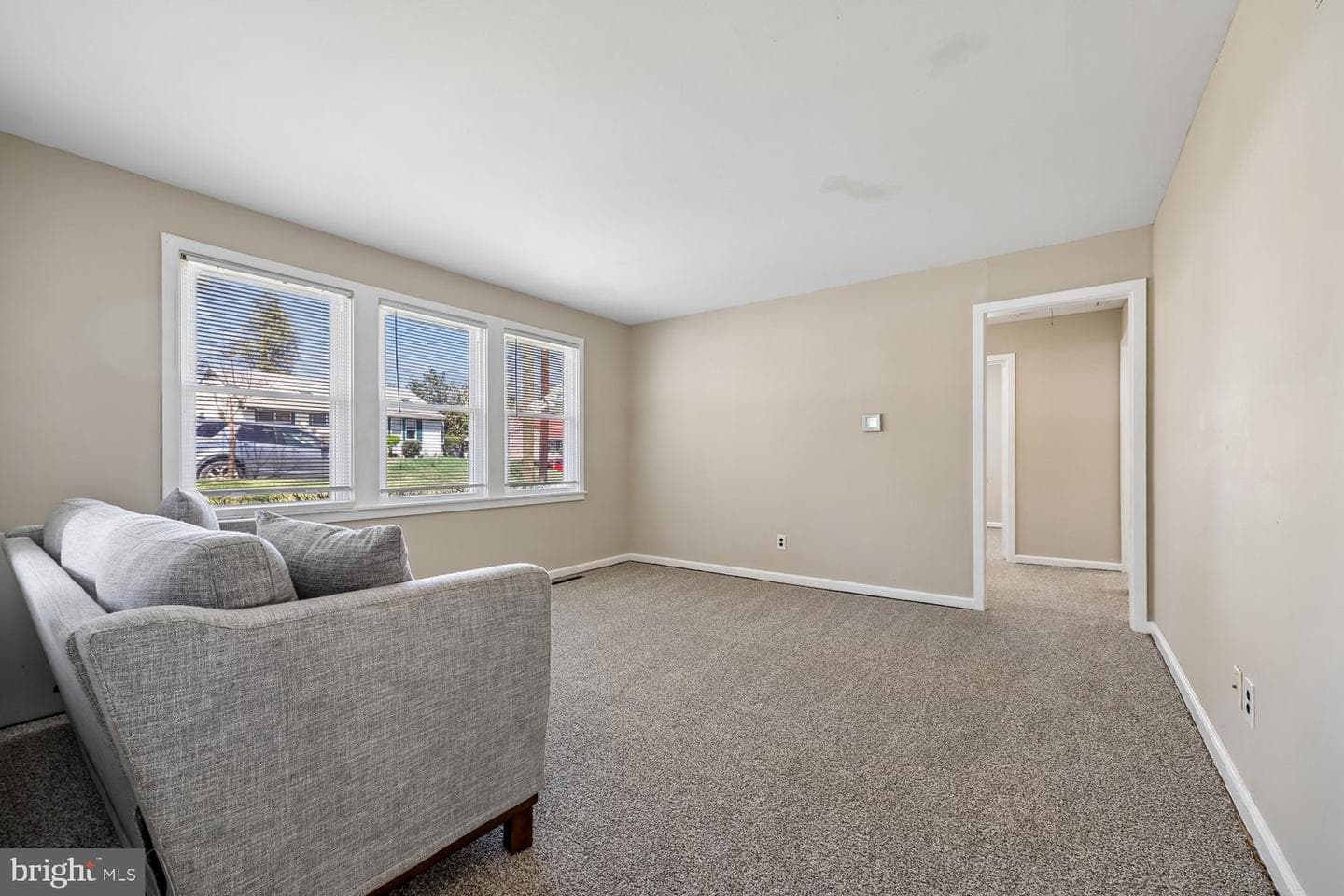 1123 Parrish Drive photo 3