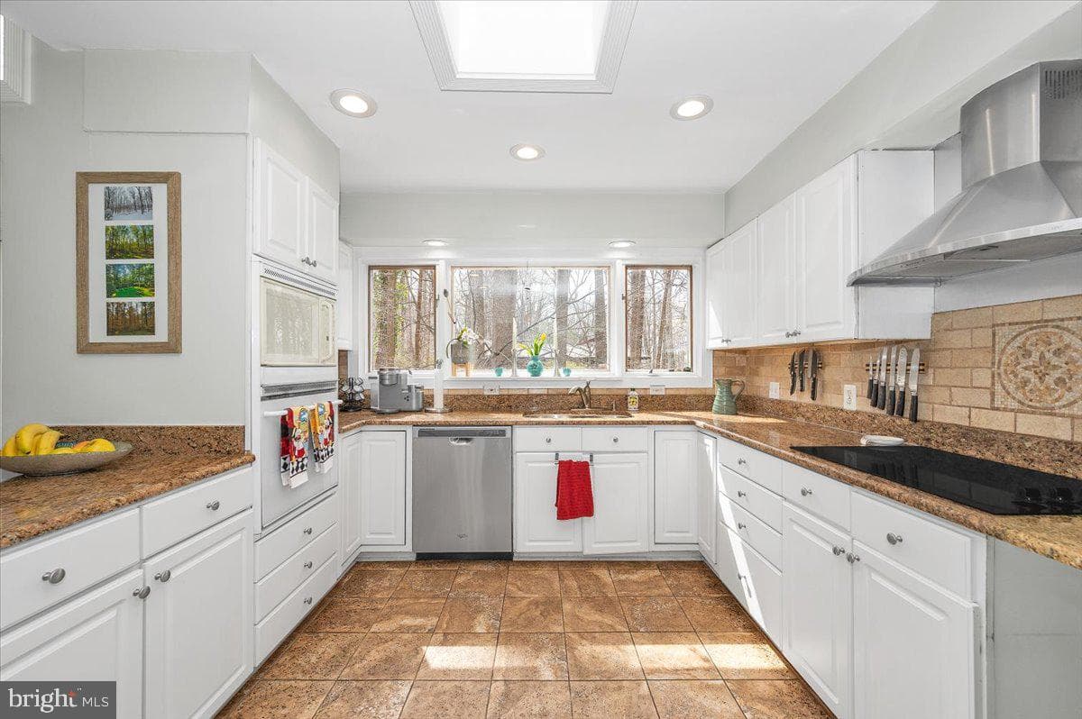 10101 Lloyd Road photo 18