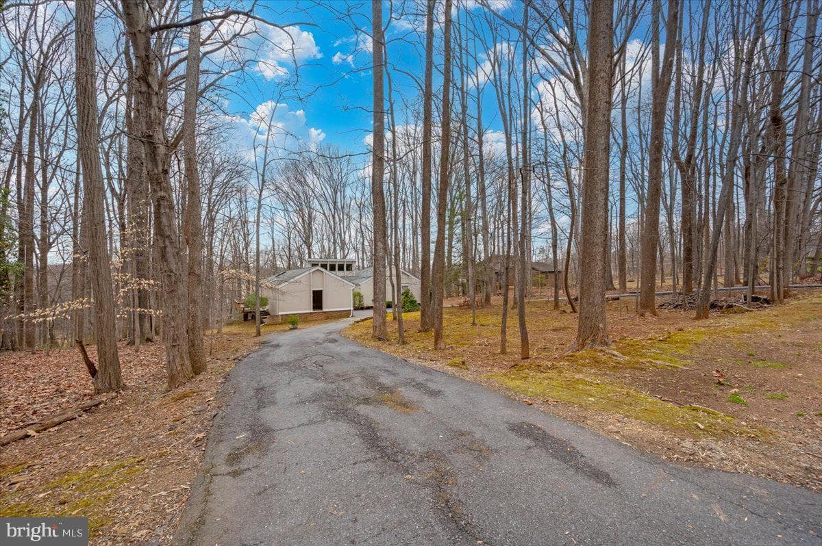 10101 Lloyd Road photo 8