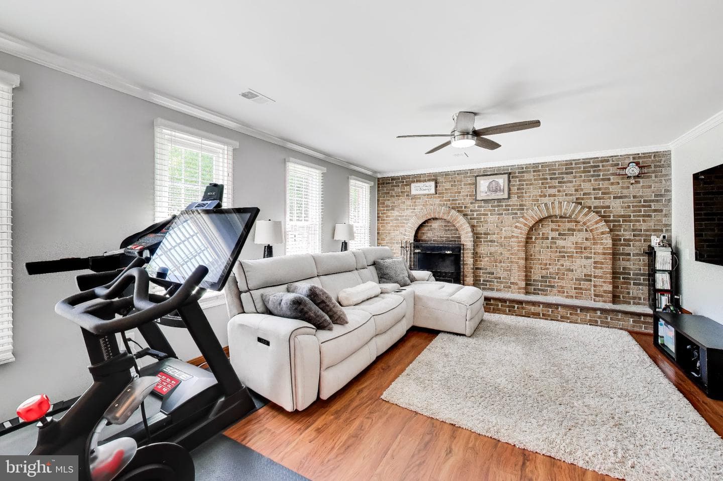 14216 Alderton Road photo 18