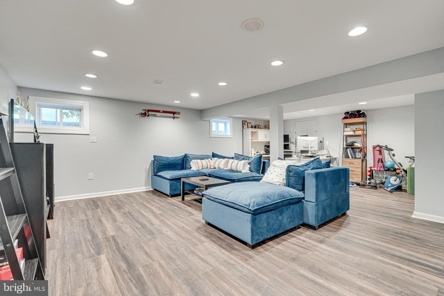 8501 Aqueduct Road photo 34
