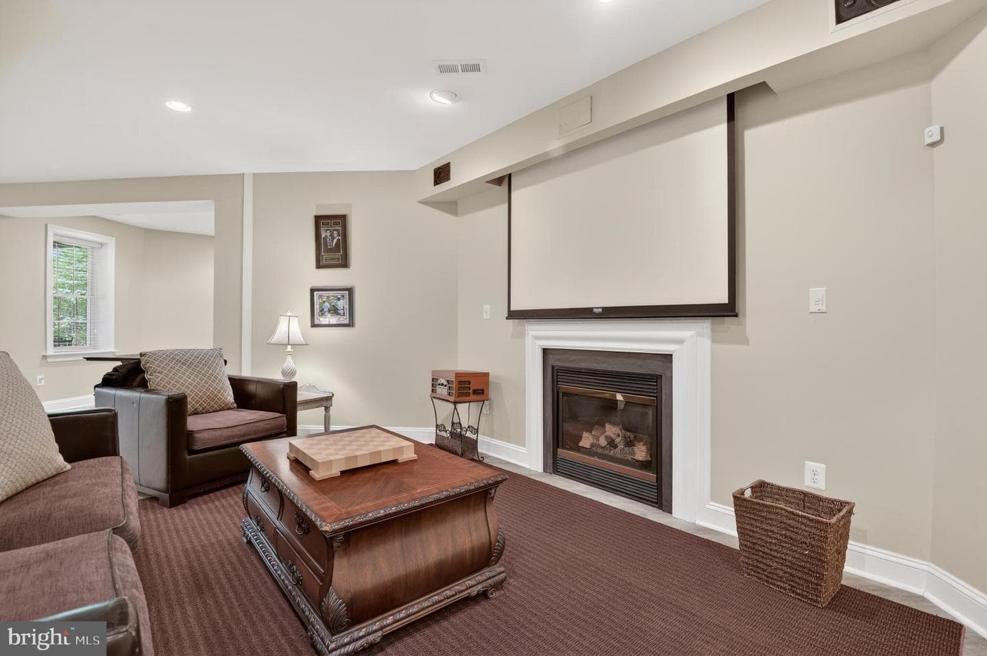 5807 Grosvenor Lane photo 49
