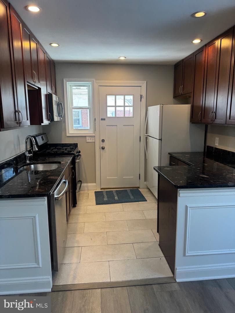 2904 Fenimore Road photo 4