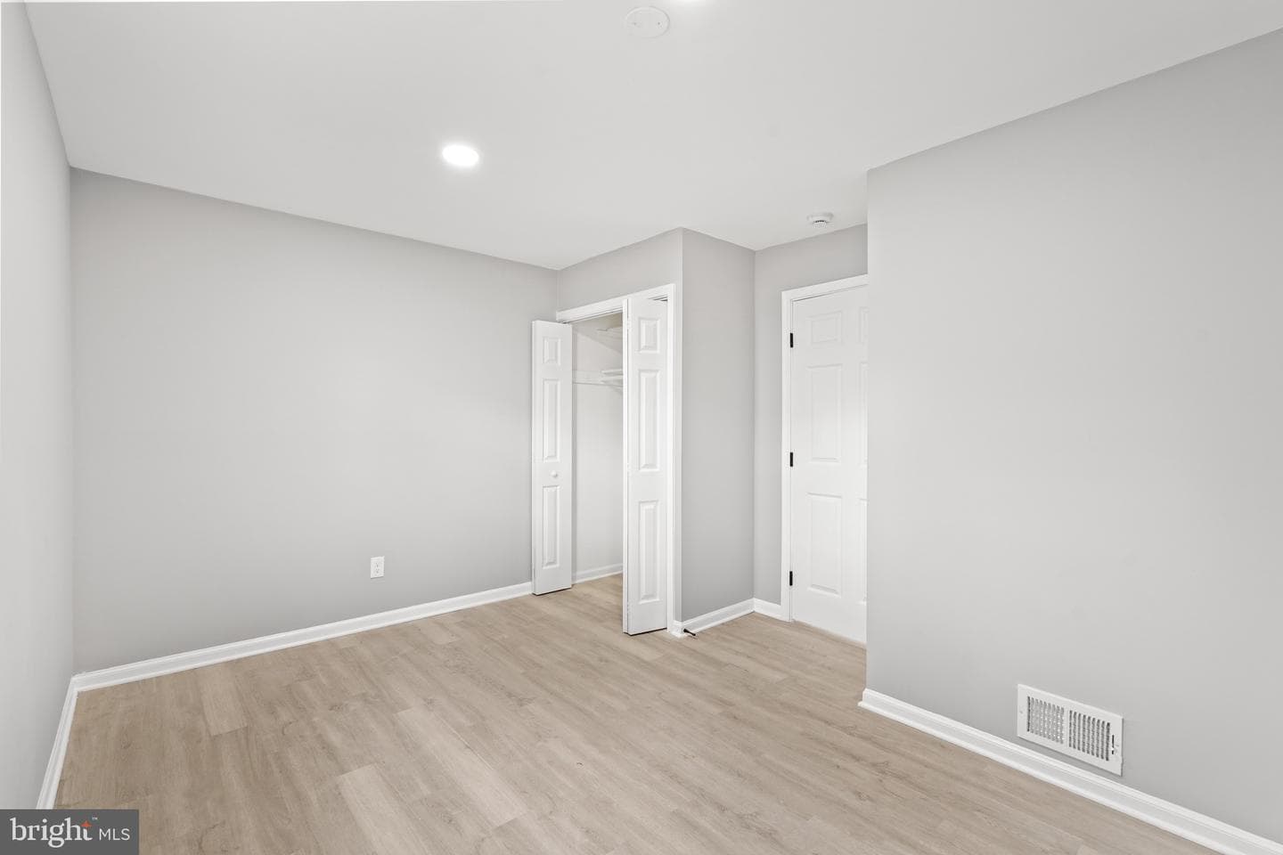 4718 Boiling Brook Parkway photo 27