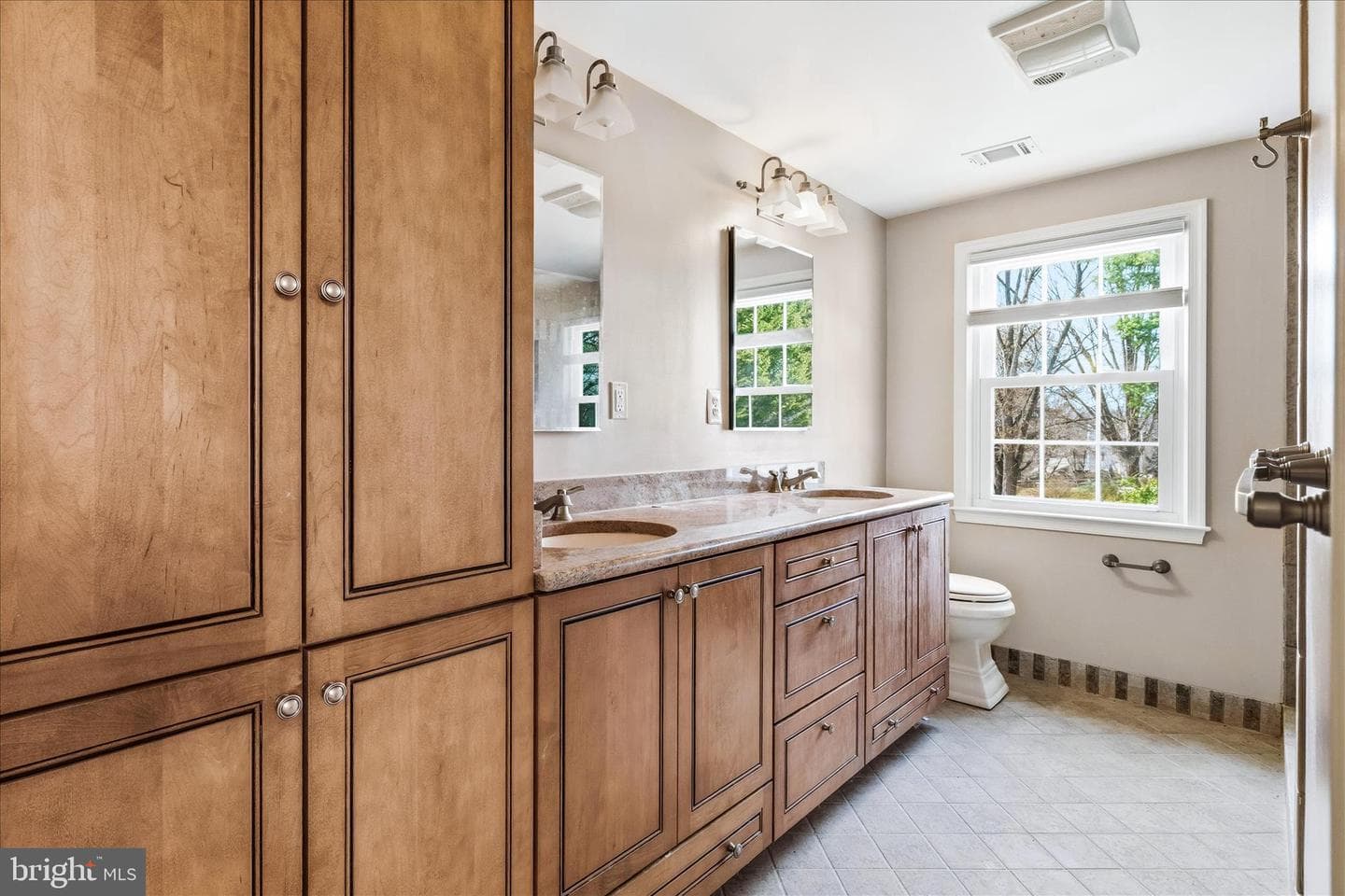 19312 Meaderidge Place photo 23