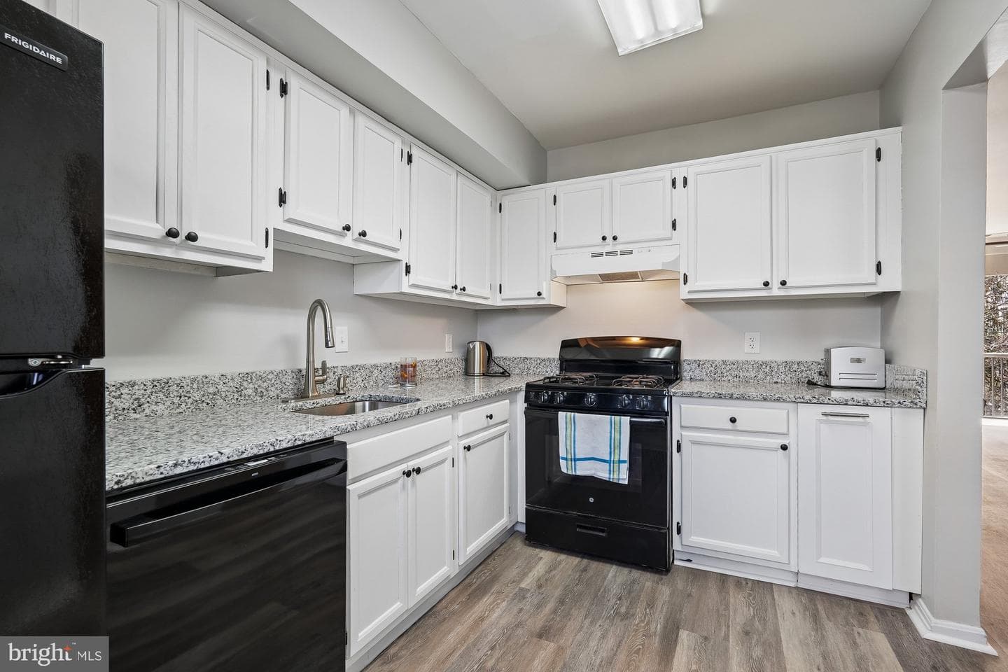 796 Quince Orchard Boulevard #201 photo 12