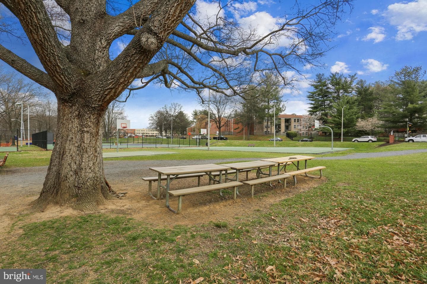 796 Quince Orchard Boulevard #201 photo 34