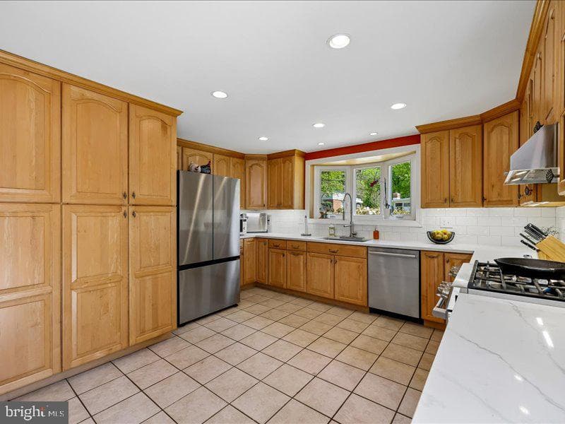 304 Twinbrook Parkway photo 11