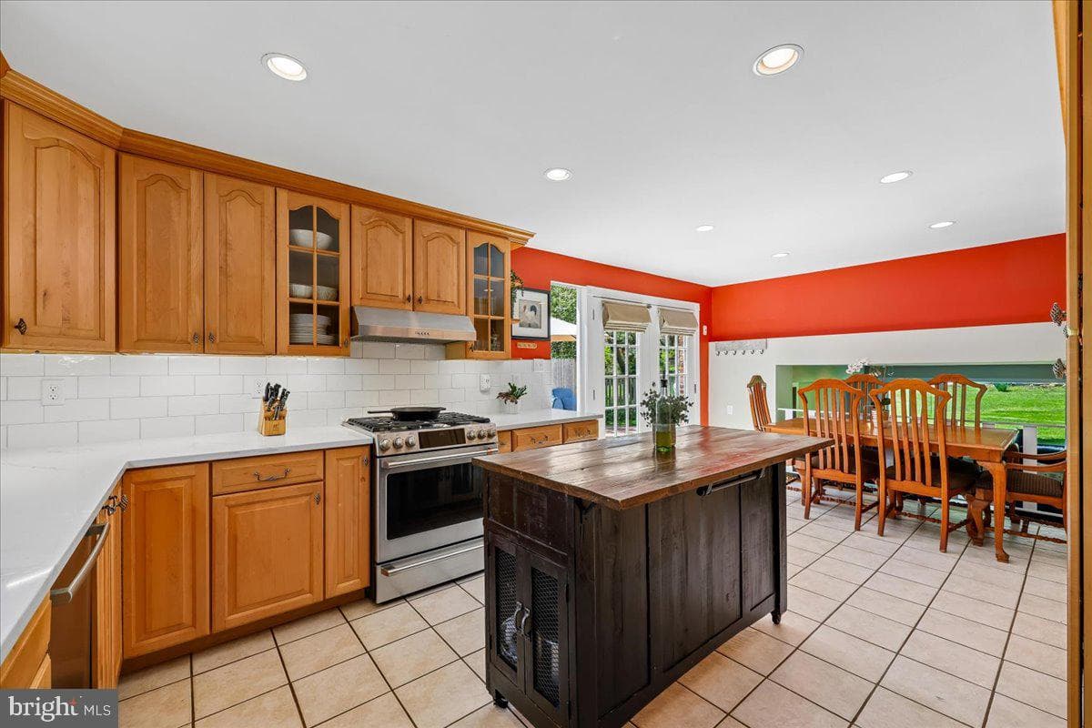 304 Twinbrook Parkway photo 13