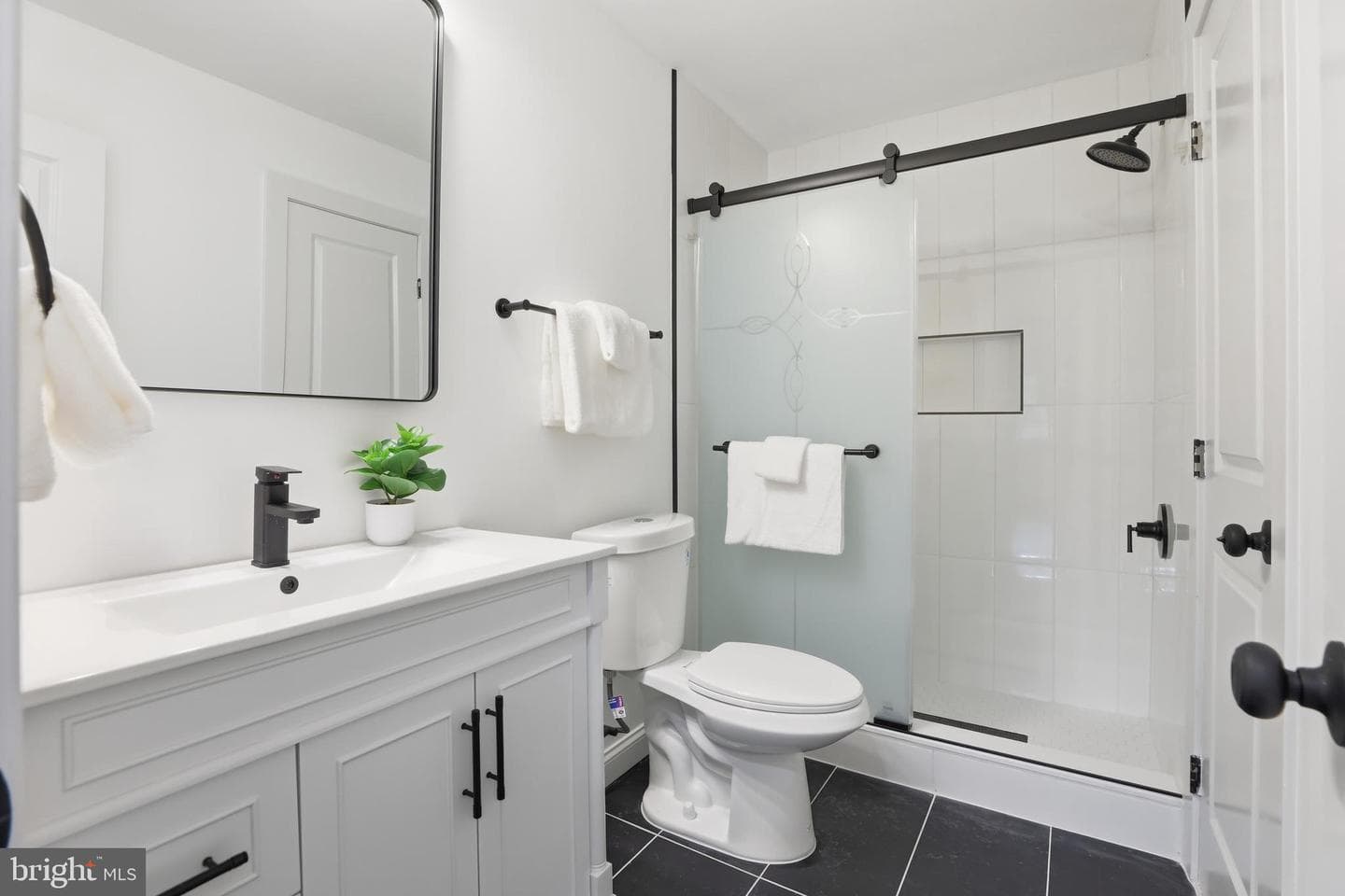 13801 Lionel Lane photo 11