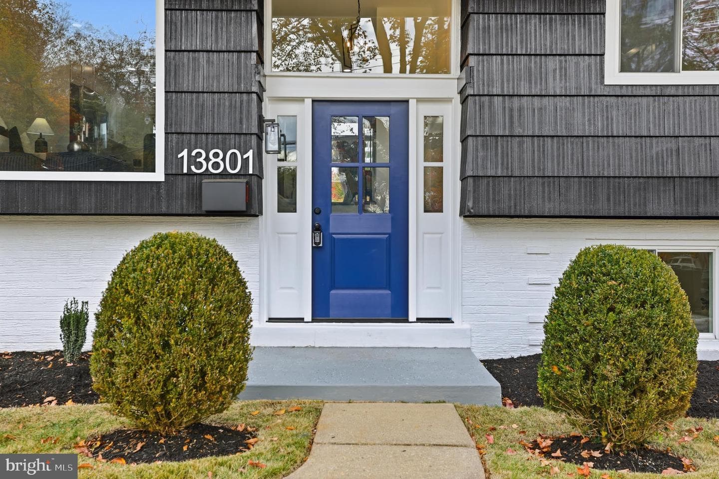 13801 Lionel Lane photo 2