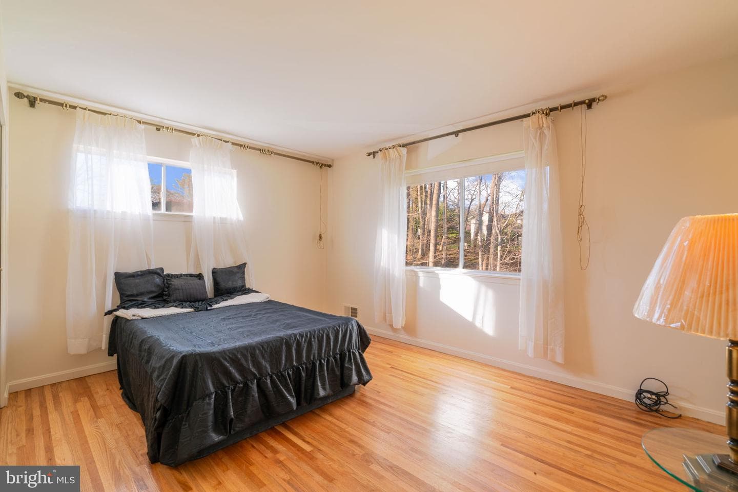 4709 Iris Place photo 31