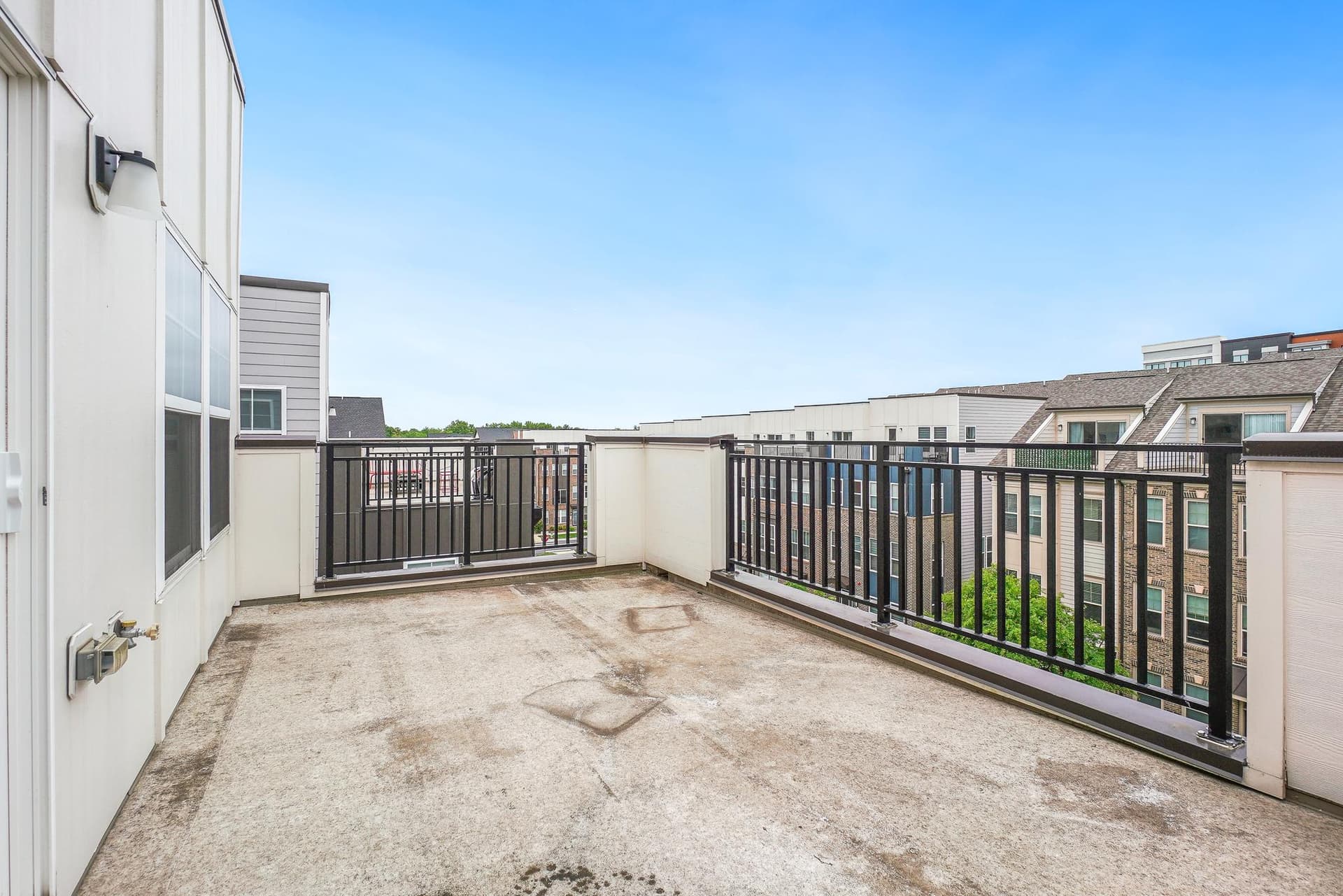 114 Dickenson Drive photo 29