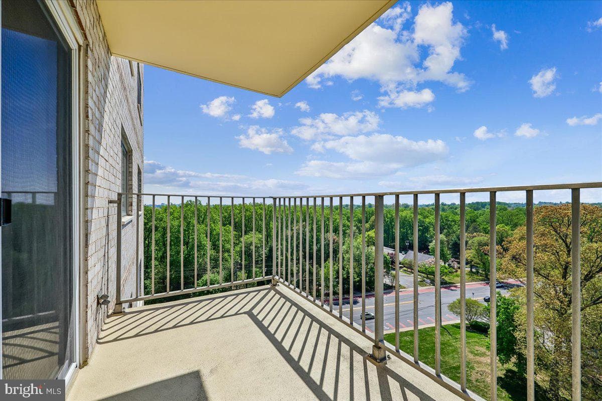 1111 University Boulevard W #1106-A photo 20