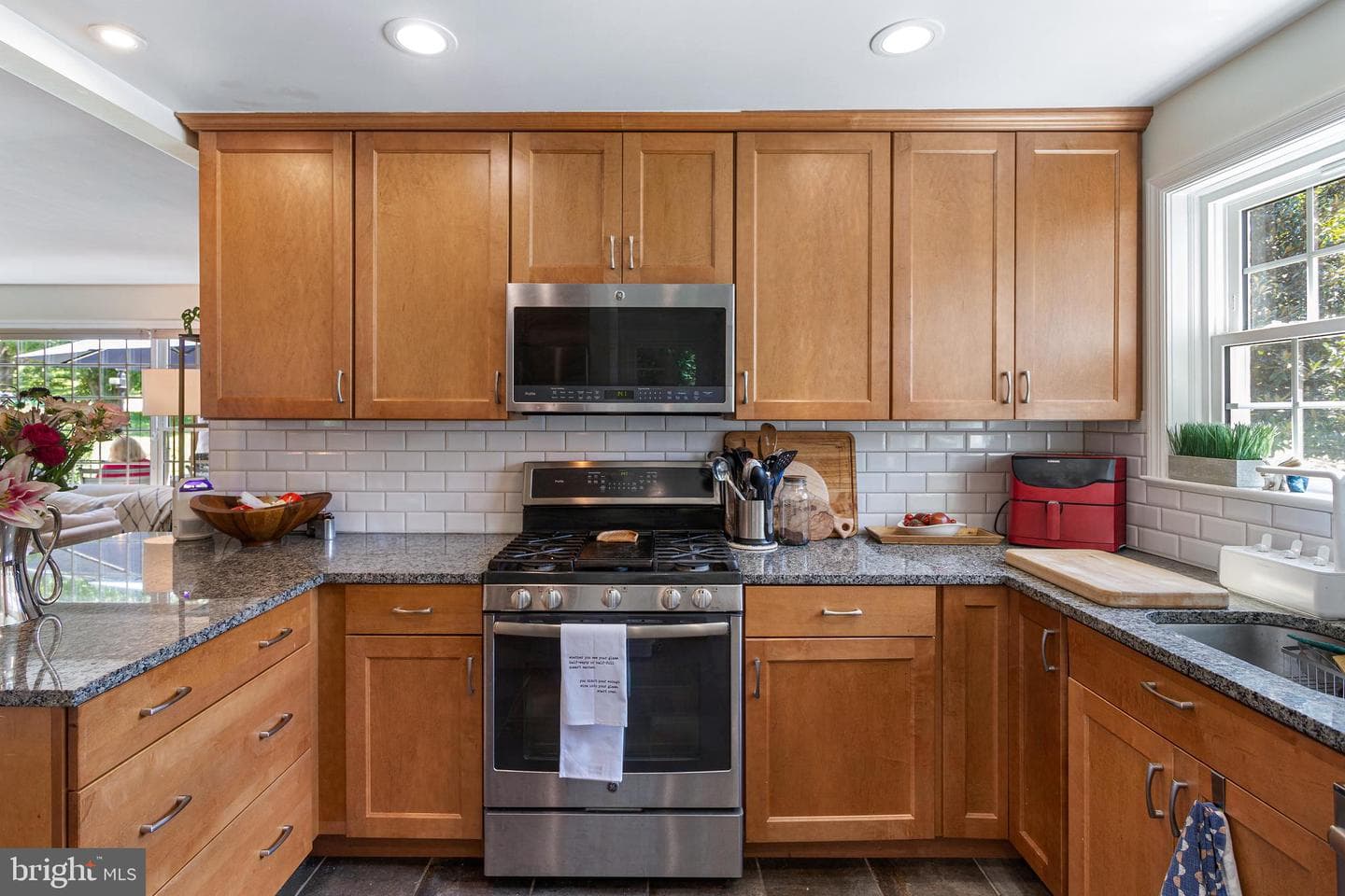 7100 Western Avenue photo 12