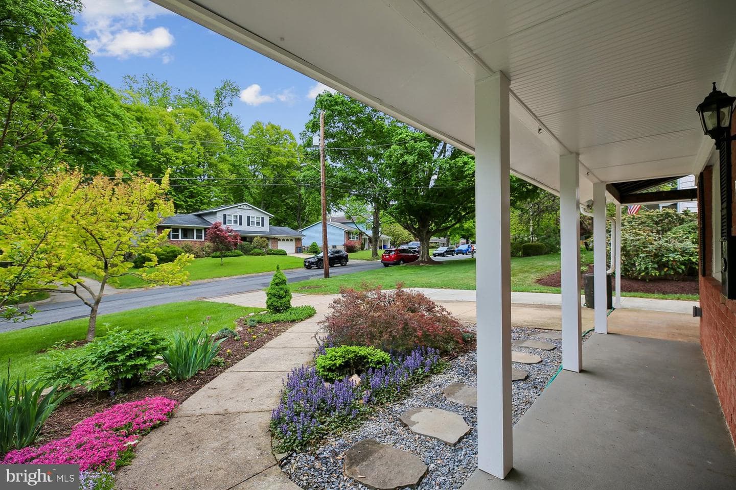 13714 Drake Drive photo 4