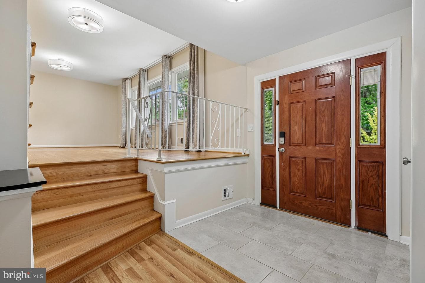 13714 Drake Drive photo 8