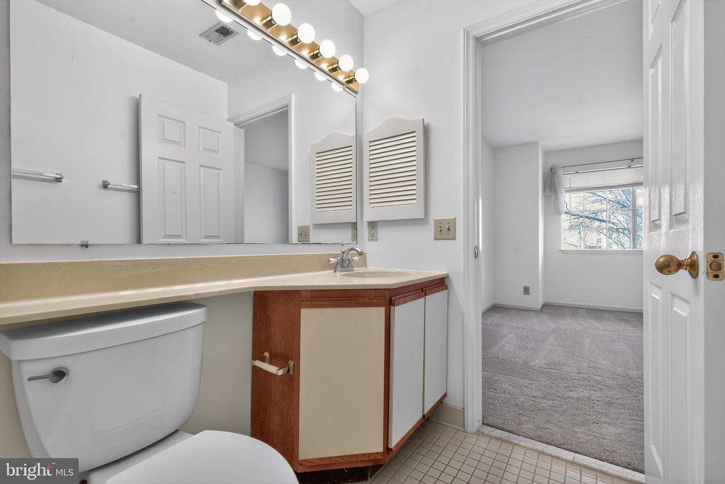 5715 Chapman Mill Drive #350 photo 12