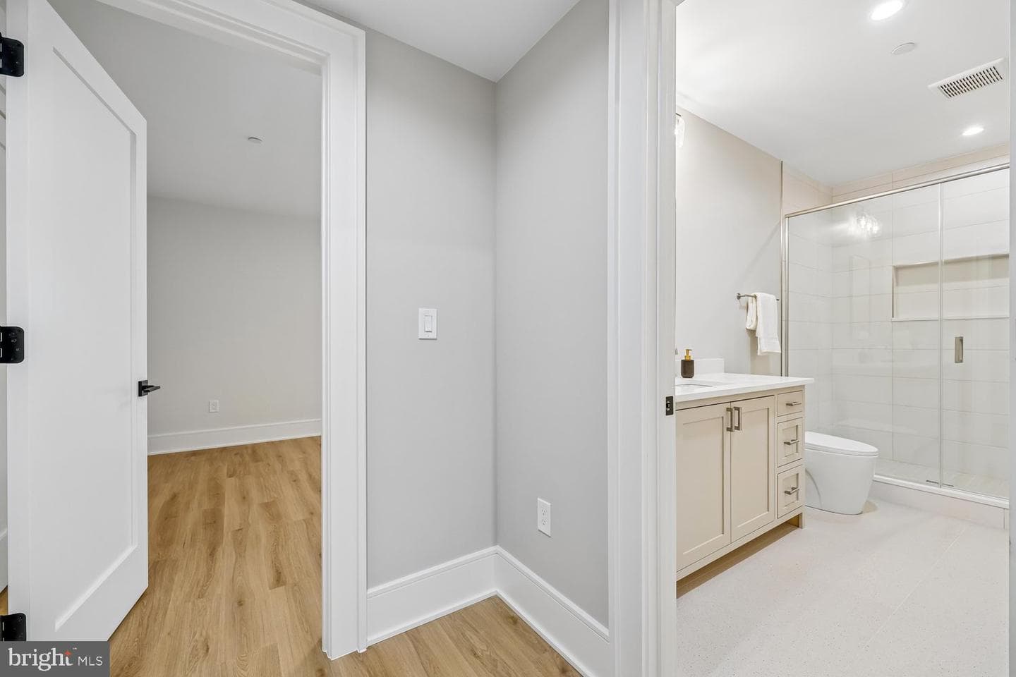 3008 Jennings Road photo 74