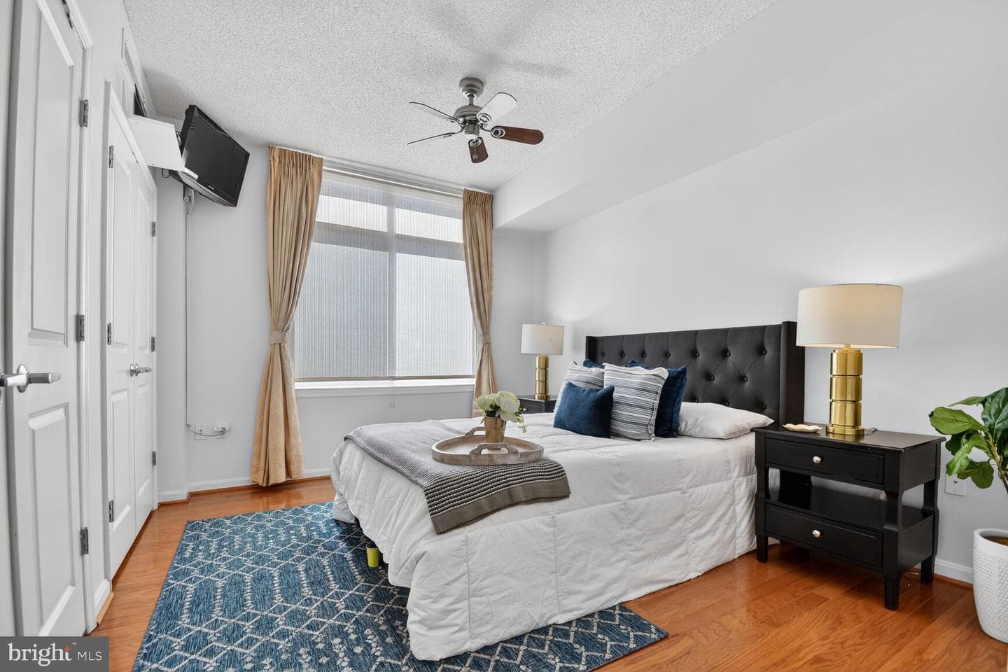 930 Wayne Avenue #1302 photo 26