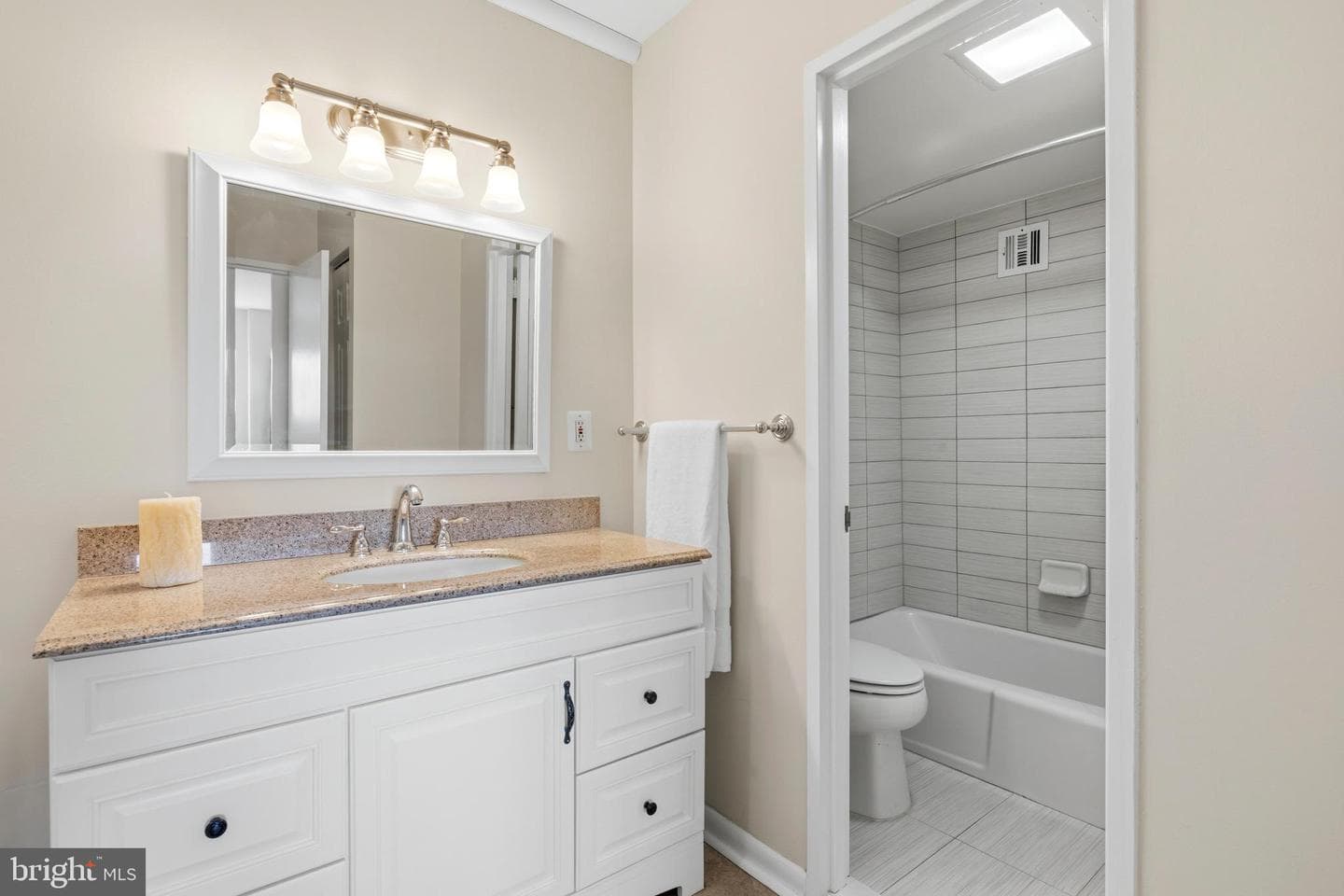 8315 N Brook Lane N #2-901 photo 20