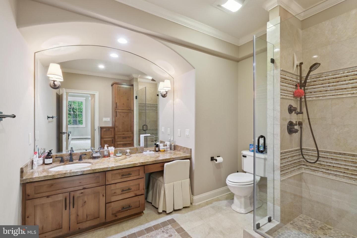 11724 Gainsborough Road photo 32