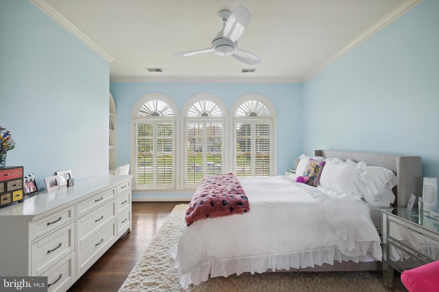 11724 Gainsborough Road photo 46