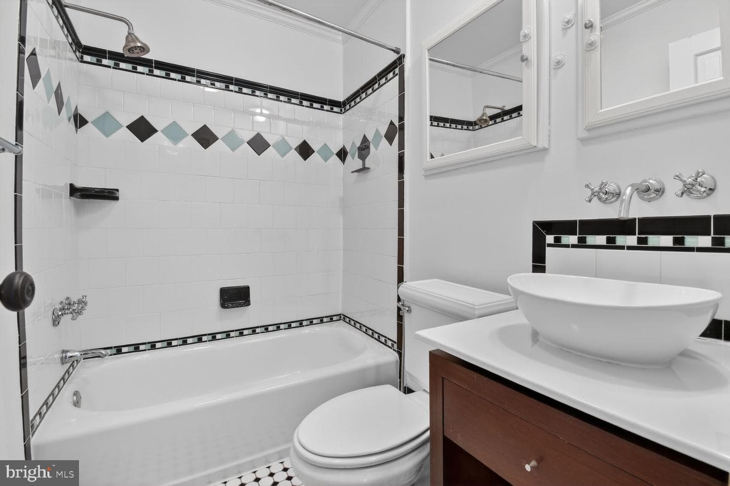 12 Parkside Road photo 28