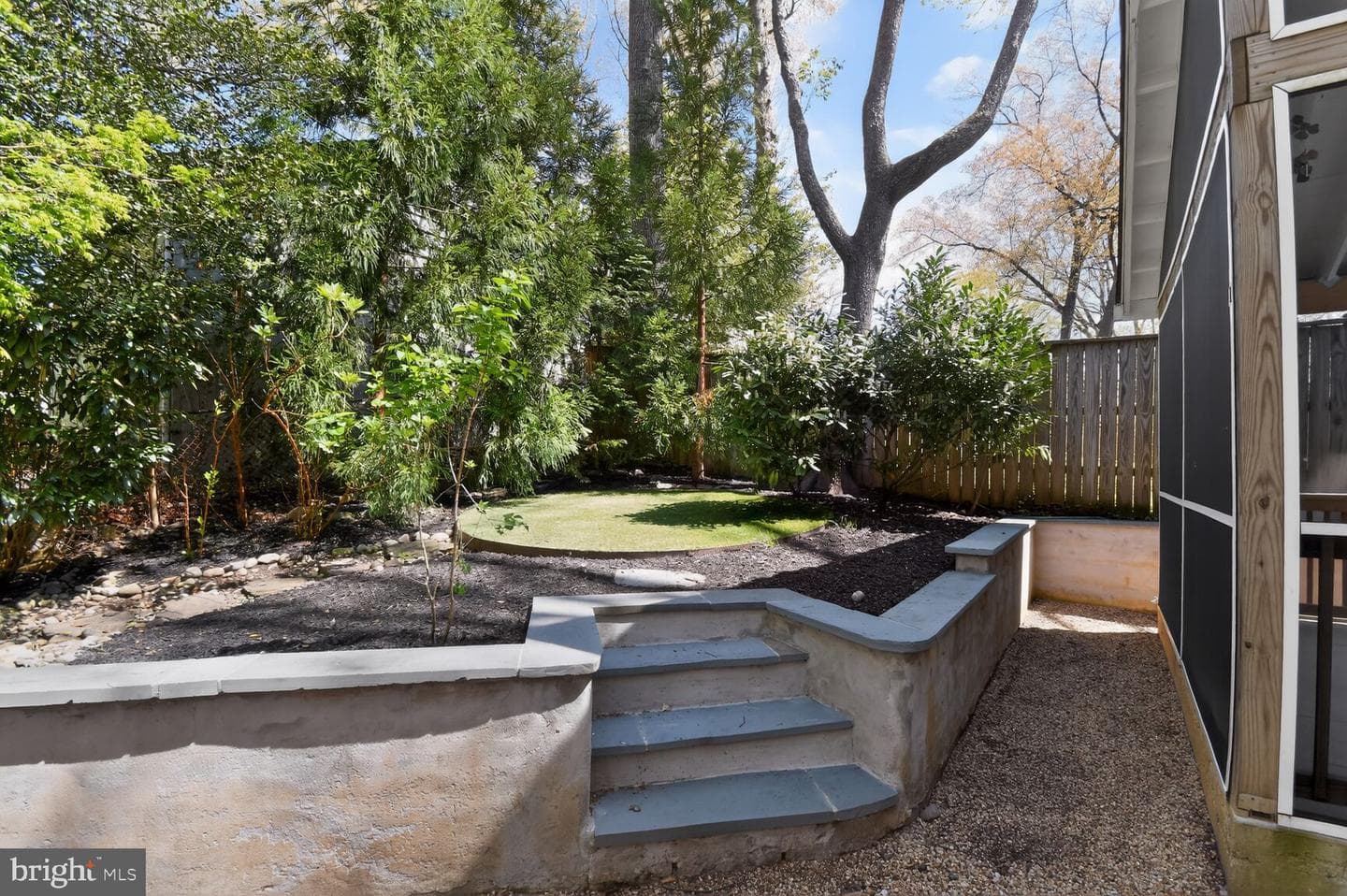 12 Parkside Road photo 44
