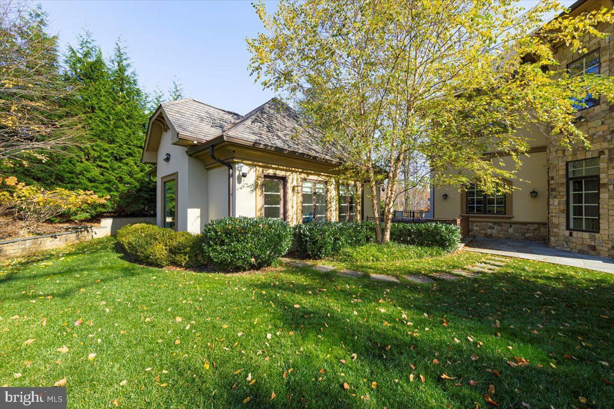 8710 Fernwood Road photo 38