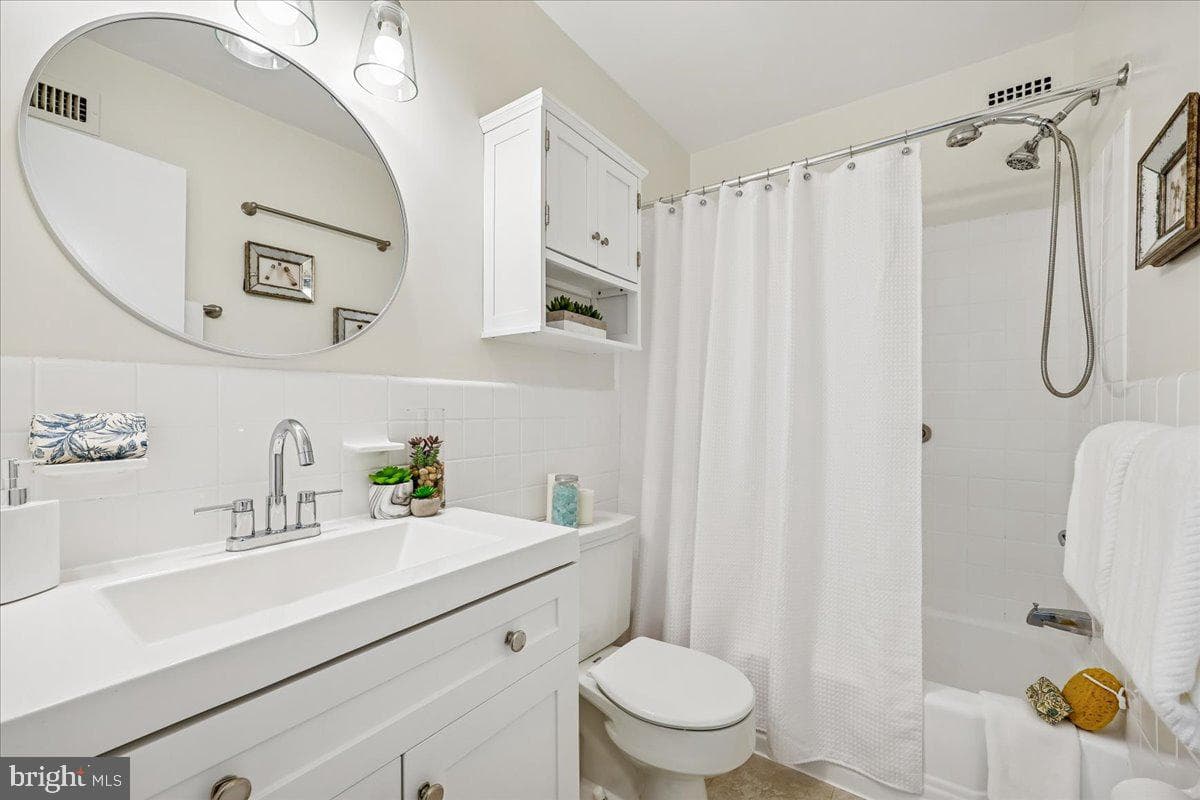 4977 Battery Lane #1-101 photo 9