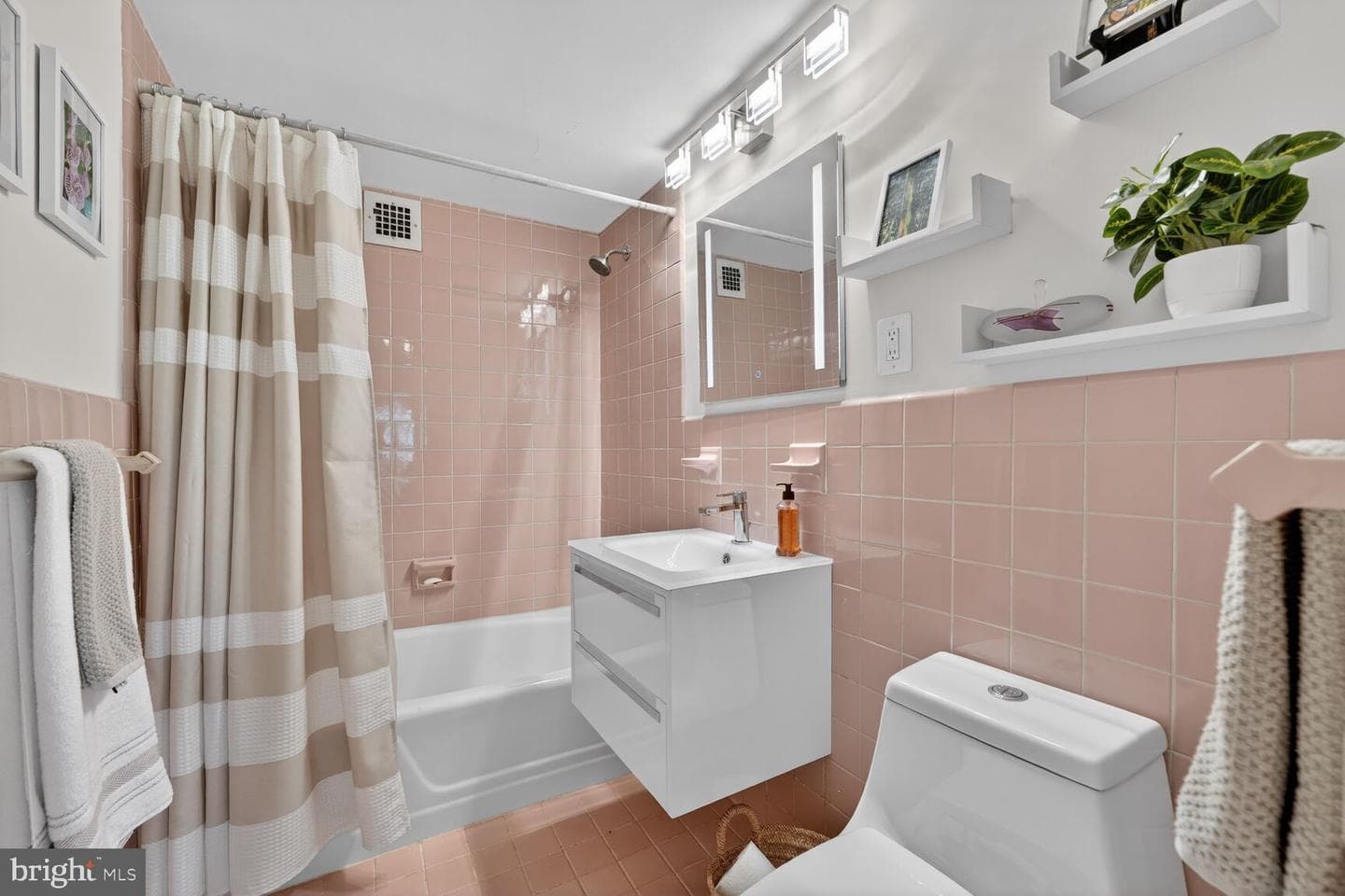 5100 Dorset Avenue #314 photo 15
